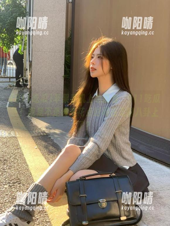 911吃瓜 苹果手机上也能看‘911吃瓜’!我是不是该多花点时间在无聊八卦上了?
