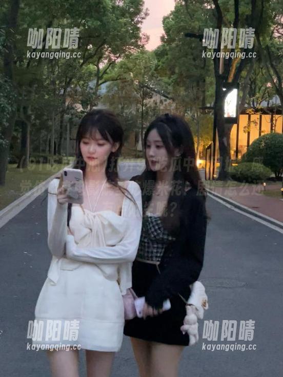 91吃瓜中心 打开91吃瓜中心网址,感觉仿佛在电影院里吃爆米花!剧情怎么还有点陌生呢?