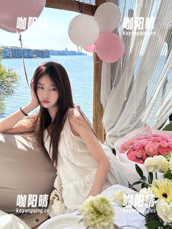 91吃瓜中心 来91吃瓜中心,观看瓜田的精彩生活!