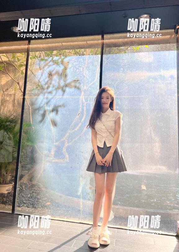 hlw 听说hlw的苹果版界面比夏天的冰淇淋还要亮眼,真的吗?