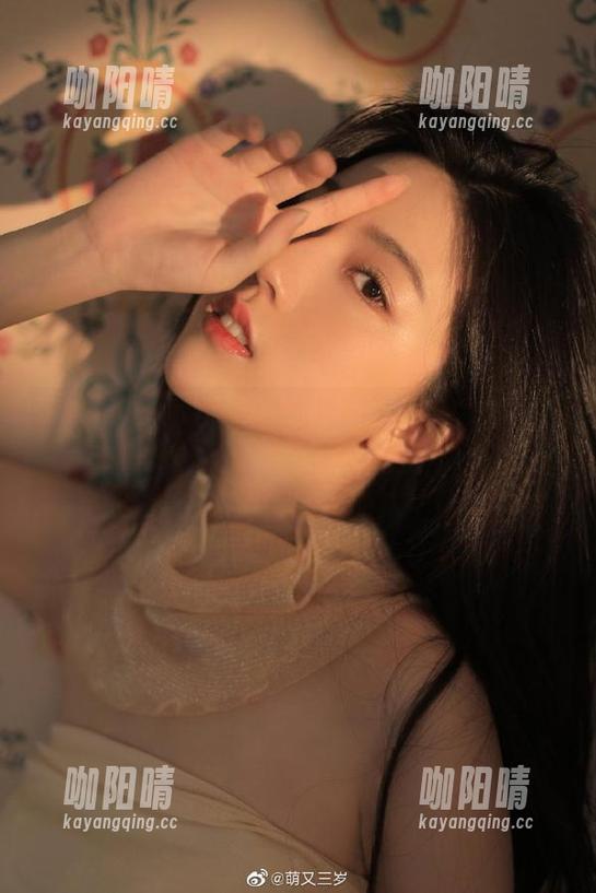 xgua 在烦恼?下载xgua99.tv,轻松看热搜,心情差?一次吃瓜直达爽快感!