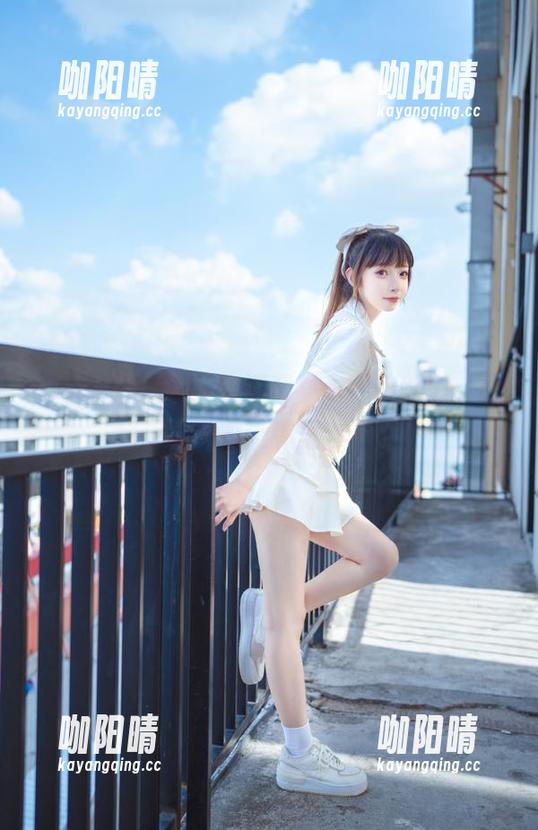 zztt zztt11告诉我‘永不迷路’,可我却在糖衣炮弹里迷了路。