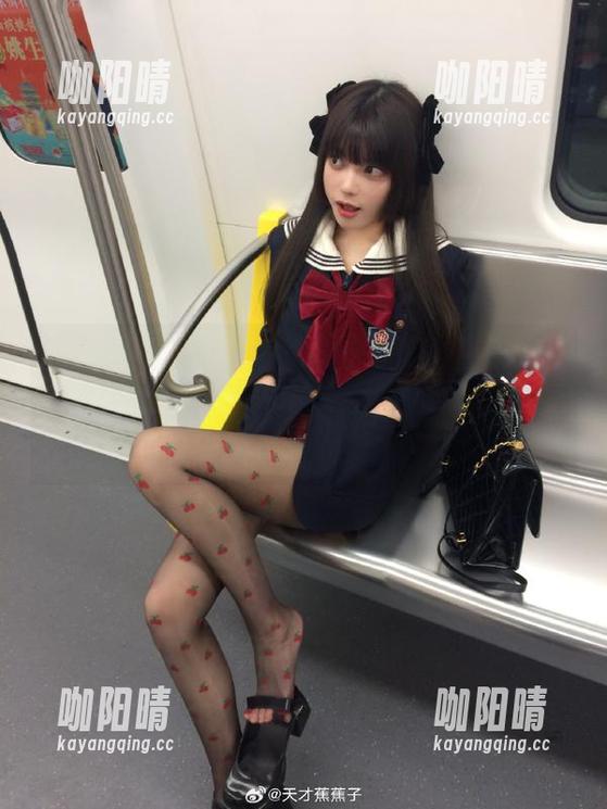 免费吃瓜网 从‘免费吃瓜网’上跳出来的瓜,等一下,网页上是真的有人吃了吗?