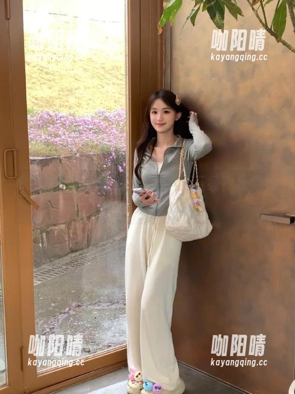 海角吃瓜 海角吃瓜要不要下载?我觉得胃口越来越大了!
