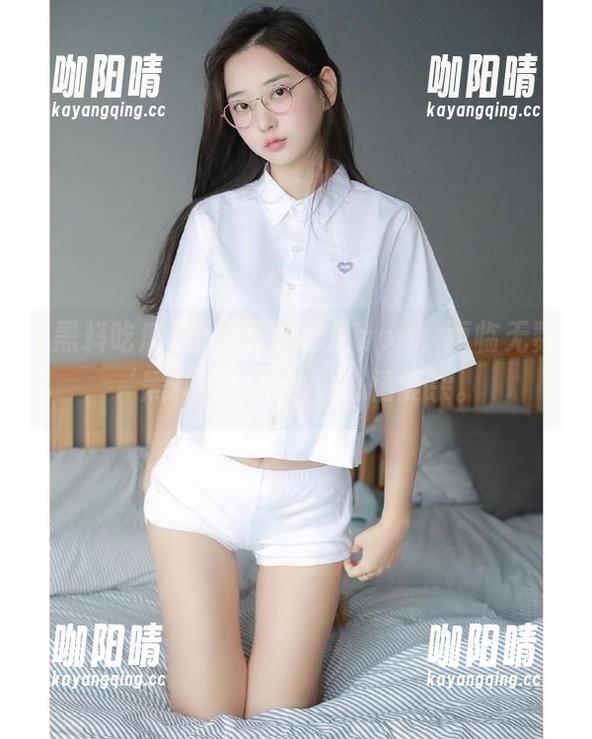 黑料吃瓜 登录黑料吃瓜app,面临无数‘黑料’的诱惑,心情复杂。