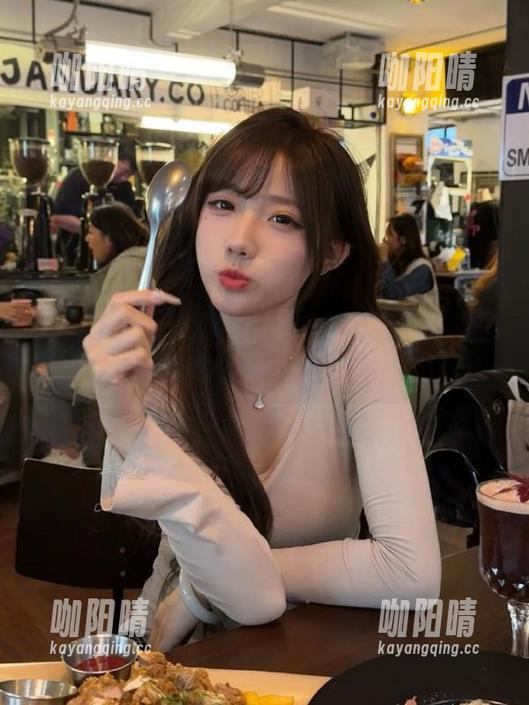 黑料网址 黑料网址苹果版来袭:真的是“吃瓜群众”的福音?